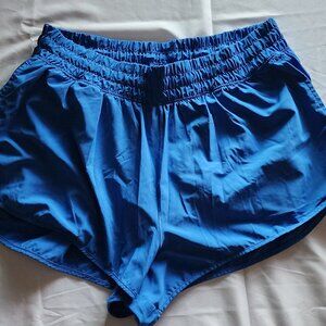 Offline by Aerie Athletic Hot Stuff Short, Size LG